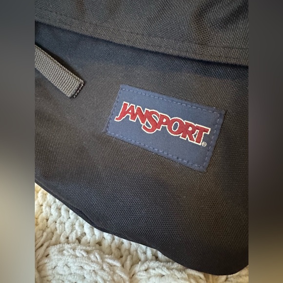 Jansport backpack like new red and black plaid w 2 main pockets + small front - Picture 2 of 11